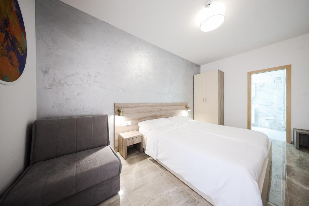Hotel Lucija 4*