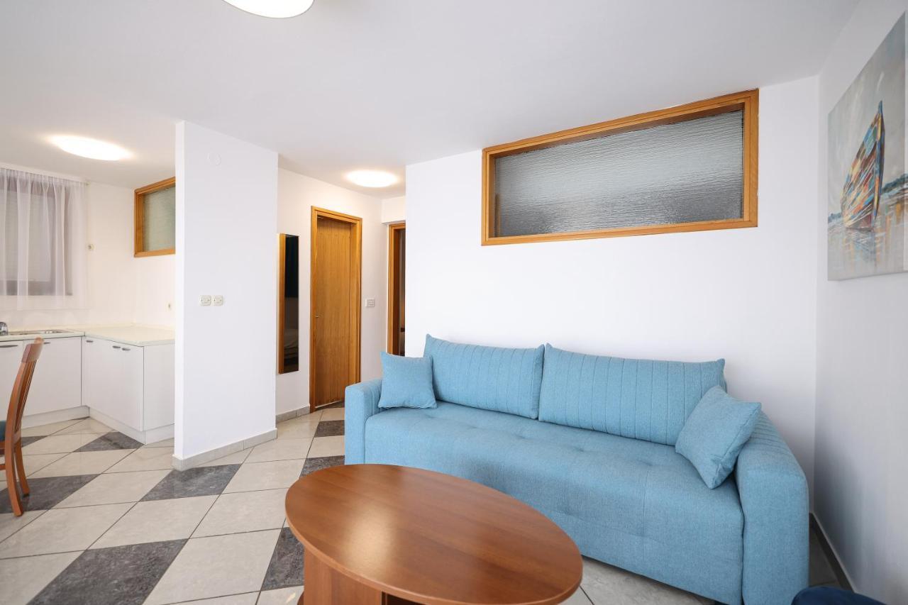 Lucija Hotel