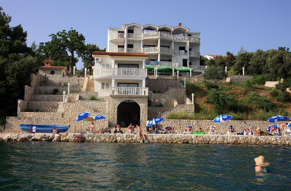 Lucija 4*
