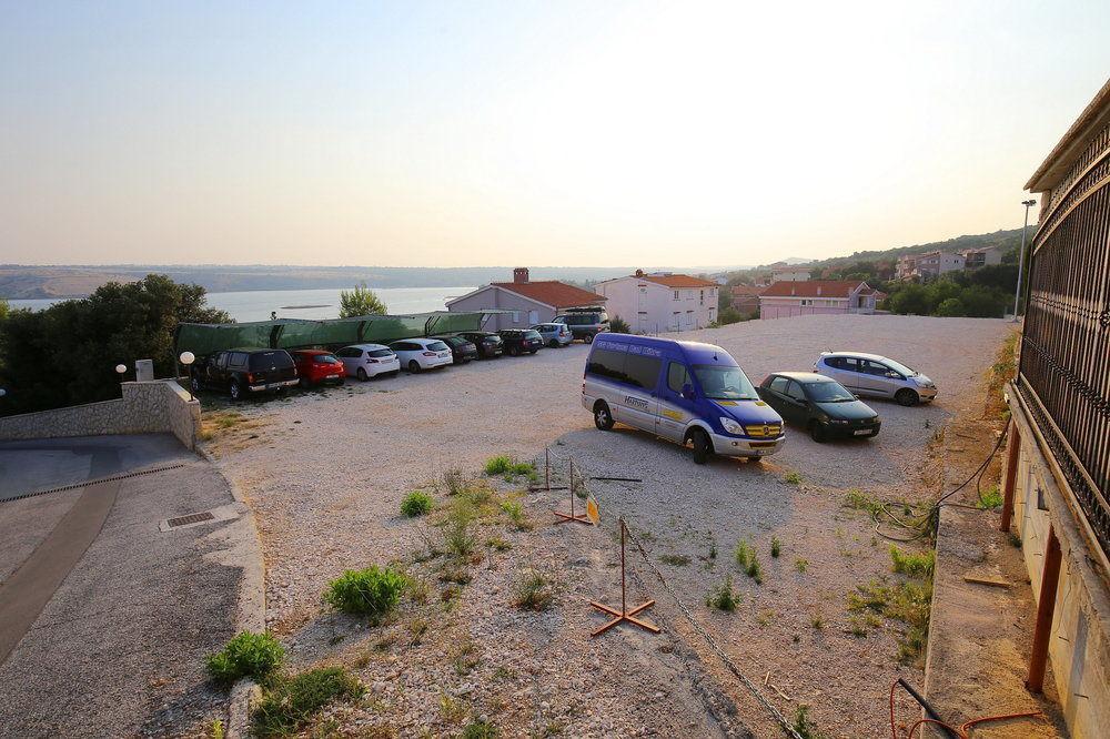 Lucija 4*