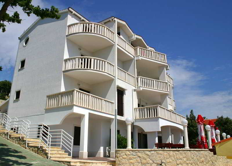 Lucija Hotel 4*